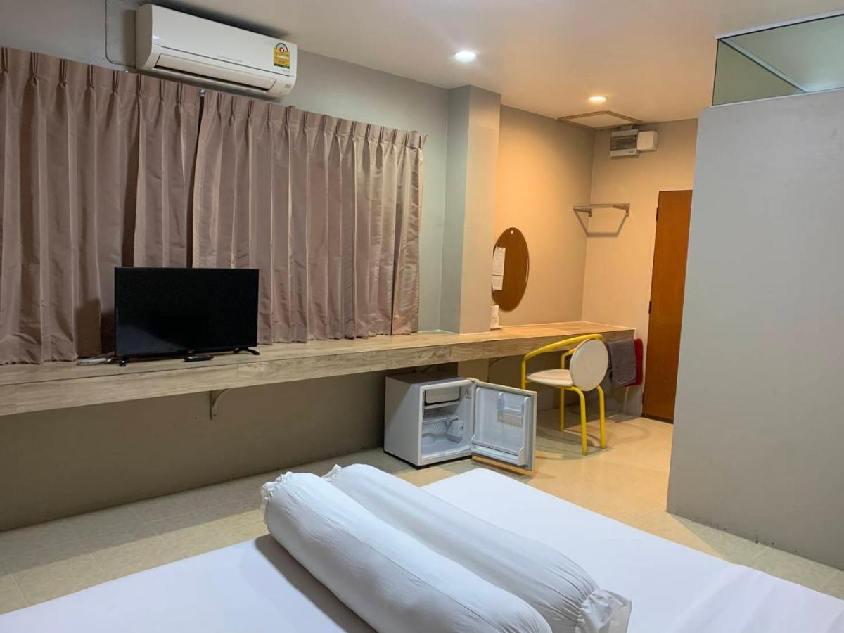 Lithai Guesthouse Phitsanulok Buitenkant foto