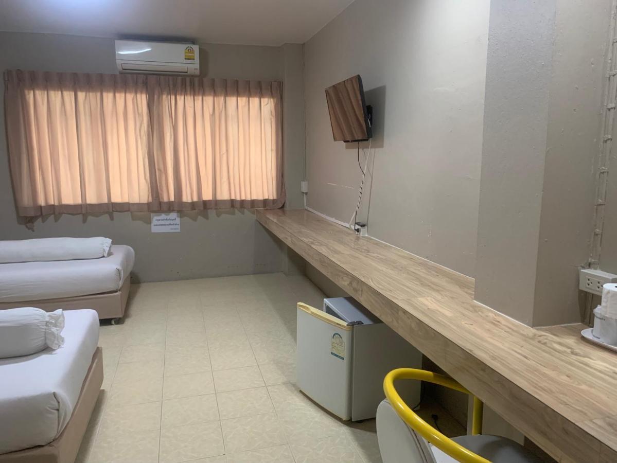 Lithai Guesthouse Phitsanulok Buitenkant foto