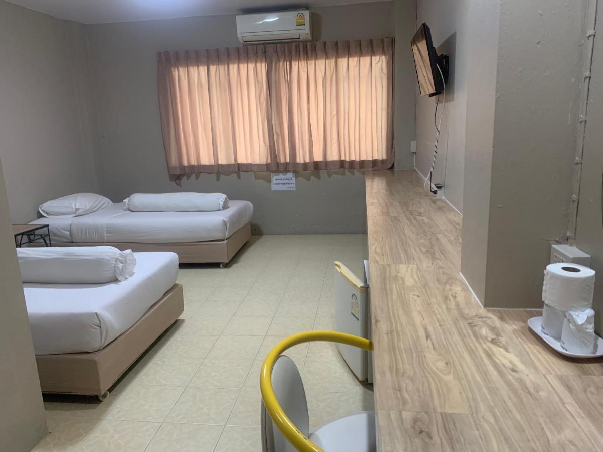 Lithai Guesthouse Phitsanulok Buitenkant foto